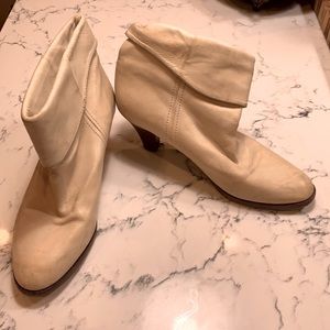 Frye off white heeled booty